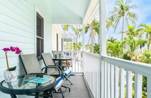 Truman Annex Casa | A Siesta Bay by AvantStay Key West Walkable Gated Community Shared Pool Week Long Stays Only
