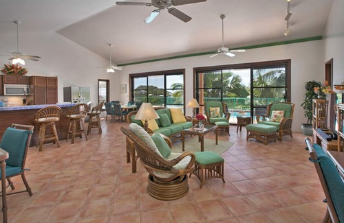 Monte Villa | Ahorra un 10% 11 / 20-12 / 1 !! Jazz piscina Villa- 40 pies, casa de familia, a / c