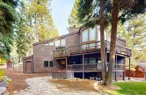 Ponderosa Palisades Casa | A Slice of Silver Fir