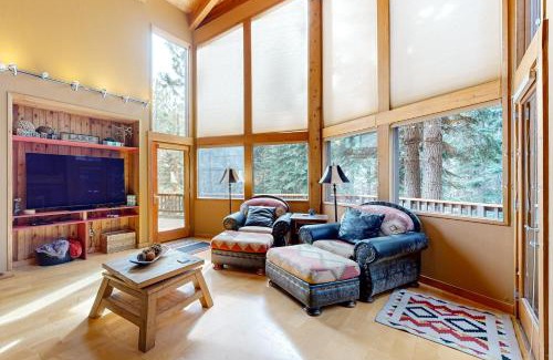 Ponderosa Palisades Casa | A Slice of Silver Fir