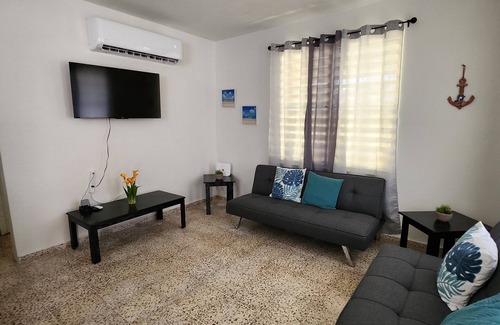 Piedras Blancas Casa | A solo minutos de la playa. Casa familiar con amplio patio para disfrutar
