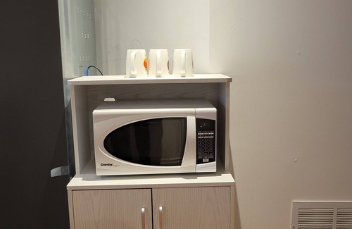 East Credit Casa | A spacious 1 bedroom basement close to Heartland Shopping Center, Mississauga
