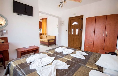 Anaxos Apartamento | A spacious and bright studio with balcony no123