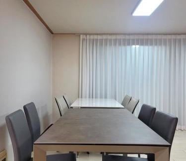 Yeoksam Apartamento | a spacious and comfortable house with a rooftop in the city center
