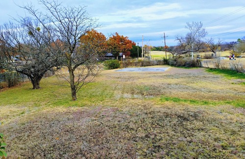 Lawton Villa | A spacious country home right in the heart of the city