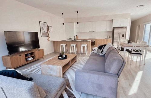 Lake Cathie Casa | A Spacious & Modern Coastal Home by the Sea