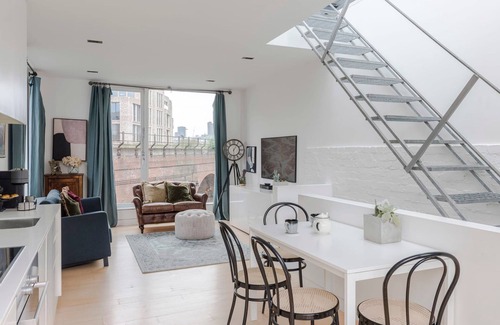 Cathedrals Casa | A Starry Starry Night - Borough - by Frankie Says
