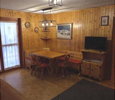 Tache Apartamento | A stone's throw from the slopes in Gressoney