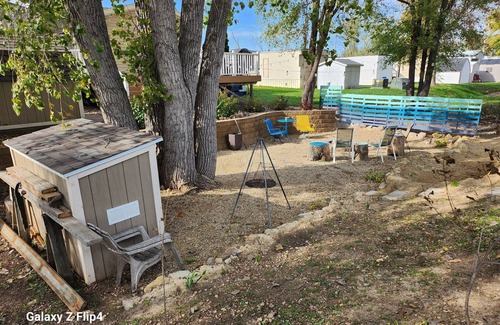 Prairie Du Chien Casa | A stone's throw from the River, this amazing property won't disappoint!