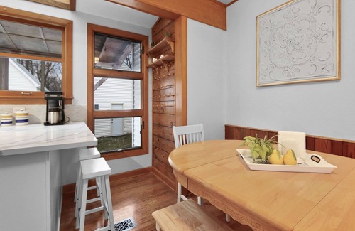 Miller Beach Casa | A Stone`s Throw, 4 bedroom 2 bath home a block from Lake Michigan