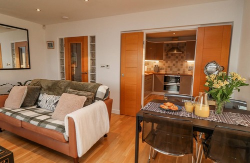 Downderry Cabaña | A STONE'S THROW, pet friendly, country holiday cottage in Downderry