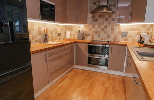 Downderry Cabaña | A STONE'S THROW, pet friendly, country holiday cottage in Downderry
