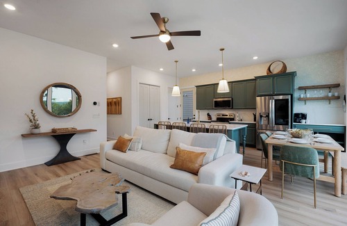 Waleska Cabina | A Stoney Marina - Lake Arrowhead