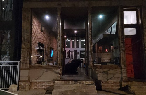 Pulaski Park Otro | A storefront converted into a lofty apartment near downtown chicago