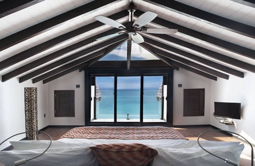 Fryes Beach Villa | Una impresionante villa de 3 dormitorios ubicada en las exclusivas colinas de Tamarindo, a pocos pasos de la playa.