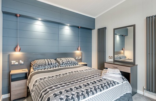 Frognall Cabaña | 3 bedroom accommodation in Tallington, nr Peterborough