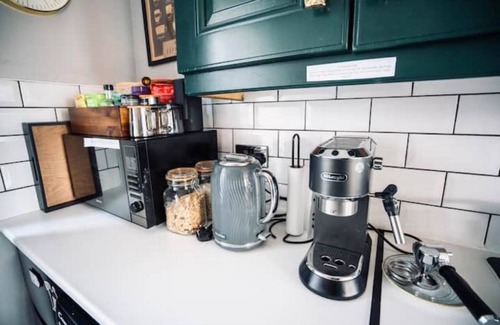 Cobh Apartamento | A Stylish 2 Bed Apartment in Cobh Town - Lux Stay