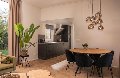 Rijssen Cabina | A stylish cottage with fine views over the fields of Twente. Being free in Twente!