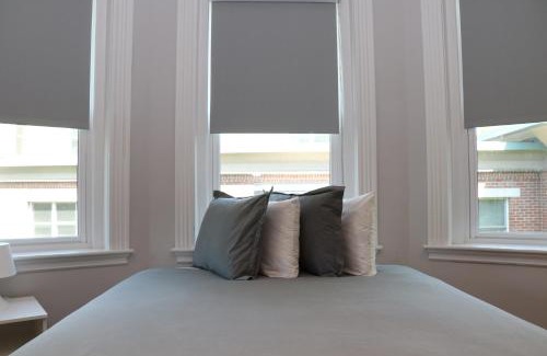 North Brookline Apartamento | A Stylish Stay w/a Queen Bed, Heated Floors. #34
