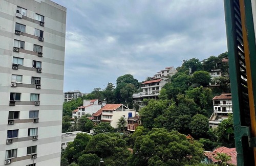 Laranjeiras Casa | A suíte in fabulous Laranjeiras Rio de Janeiro with WiFi