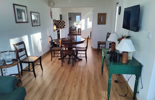 Benedita Casa | A sunny house with a large terrace and sea views!