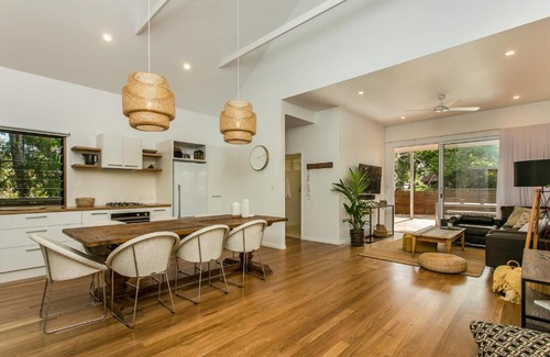 Suffolk Park Casa | A SWEET ESCAPE - Alcorn House