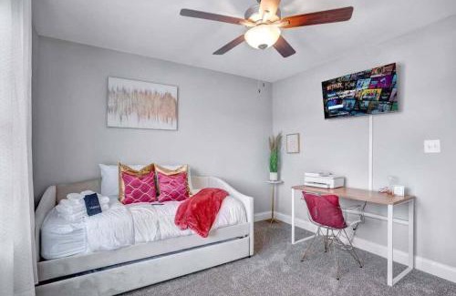 Clarksville Casa | A Taste of Luxe Upscale Condo Near Nashville and Ft Campbell