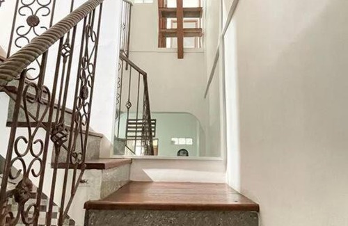Kebayoran Lama Casa | A Three Story House in City Center