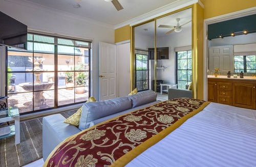 North Tamborine Casa | A Touch of Tuscany on Tamborine Mountain