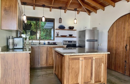 Barú Casa | A tranquil Balinese-inspired jungle oasis