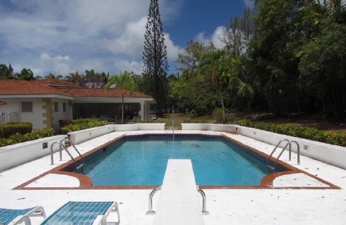 Halcyon Heights Casa | Un escape tranquilo en Sandy Lane, Barbados