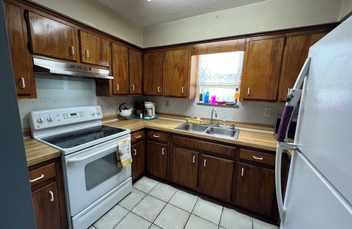 St. Marys Casa | A travelers home, community pool, center location