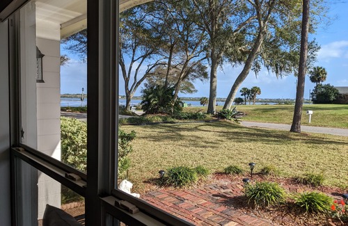 St. Augustine South Casa | Una verdadera "gema", una maravillosa vista al agua y una nueva envoltura alrededor de la cubierta