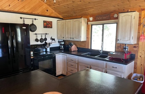Stagetop Cabina | A True Log Cabin in The Woods with Mountain Views in Indian Mountain