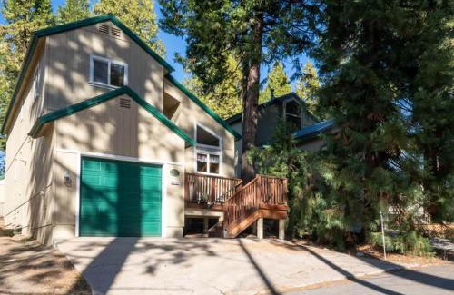 Shaver Lake Casa | A Tuscan Adventure in California 3 BDR Sleeps 8