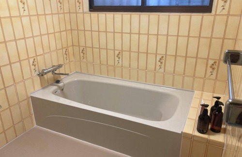 Katsura-gun Casa | A two-story wooden house for rent. For a relaxing stay in the southern part of Tokushima Prefecture. Many tourist attractions within a 20-minute drive!