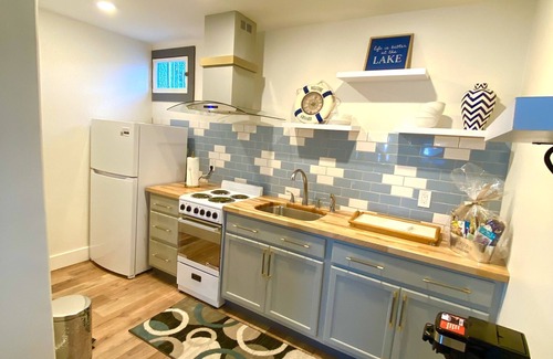 Florida South Atlantic Coast Apartamento | A Unique detached two story beachfront apartment located on two acre Estate