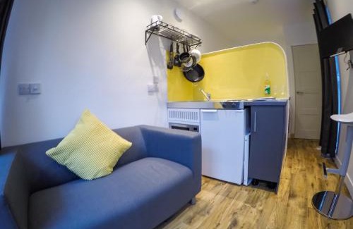South Galson Cabina | A UNIQUE Experience in a Converted Shipping Containers, Glamness is Adults Only