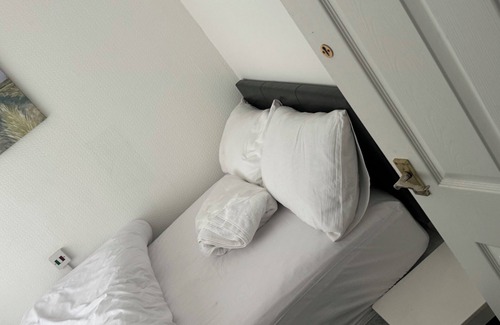 Manchester Apartamento | A Unique lovely room and shared bathroom