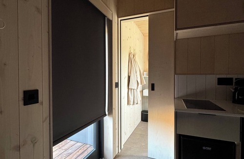 Berson Cabina | A unique & tranquil vineyard cabin nestled amongst the vines