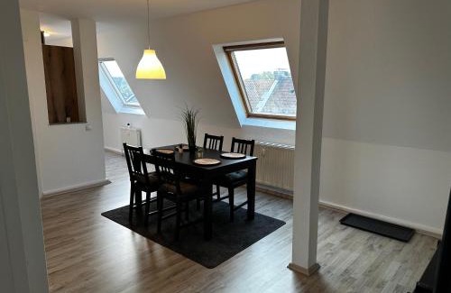 Buer Apartamento | A&V Apartments Schöne Dachgeschoss Wohnung Apt Sterne
