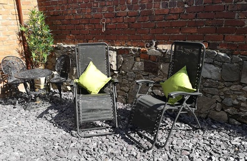 Prestatyn Cabaña | A Victorian laundry now a little (25'x8') dog-friendly let 5mins to town & beach