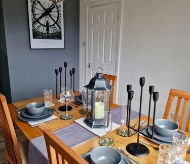 Newport Casa | A warm welcome from Wales 1 Mile from the ICC