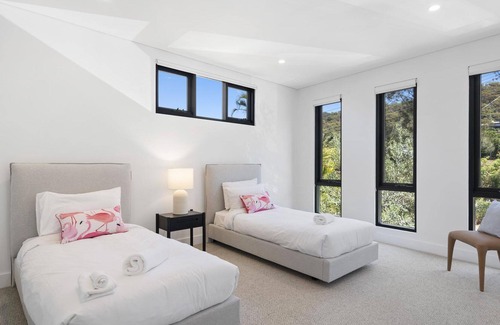 Point Clare Casa | A Waterfront at Point Clare - Waterfront at Point Clare is the dream holiday house - absolute waterfront, private jetty, heated pool and stunning views from every level.