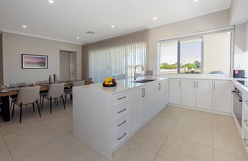 Geographe Casa | A Waterside Paradise - Geographe's Hidden Oasis