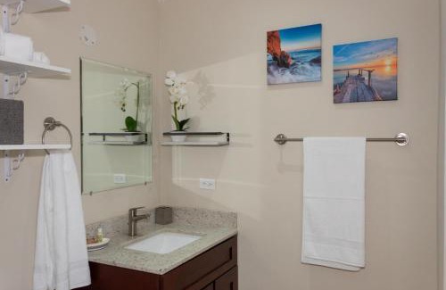 Orange Bay Apartamento | A Wave From It All @ Aqueducts