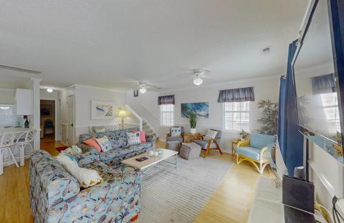 Surfside Beach Casa | A Wave From It All