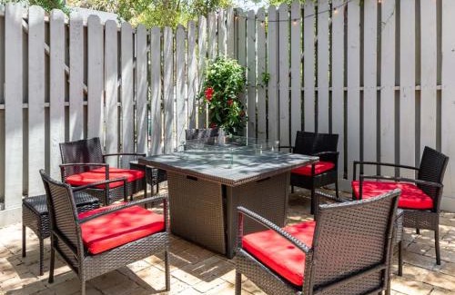 Savannah Beach Casa | A Wave From It All