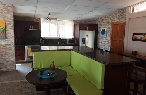 San Luis Talpa Casa | "Una ola de todo" Deje que las olas le quiten sus preocupaciones. Las críticas lo dicen todo.