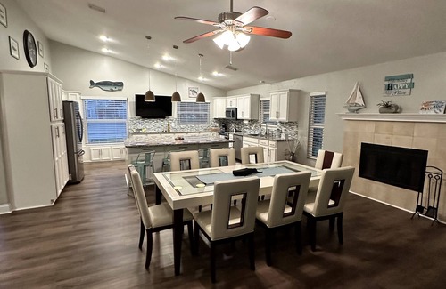 Sarasota Casa | A Whale of a Good Time!